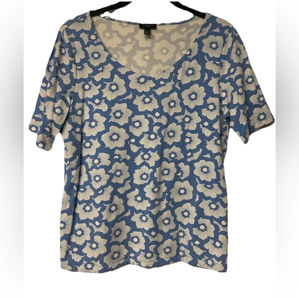 NWOT Talbots Petite Short Sleeved Blouse/Tee Size MP Blue flower, luxury tee - Picture 7 of 7